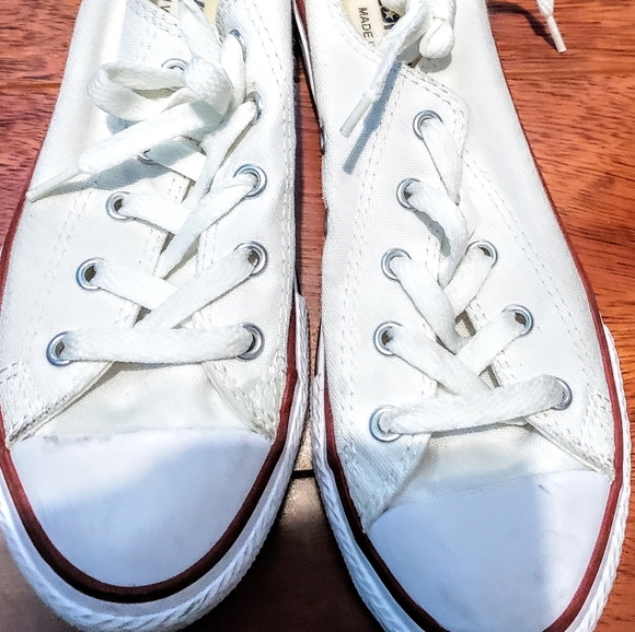 kids white converse size 2
